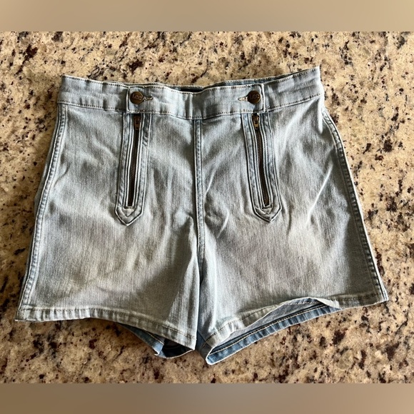 Lee Pants - Lee Vintage Light Blue Denim Women's Shorts